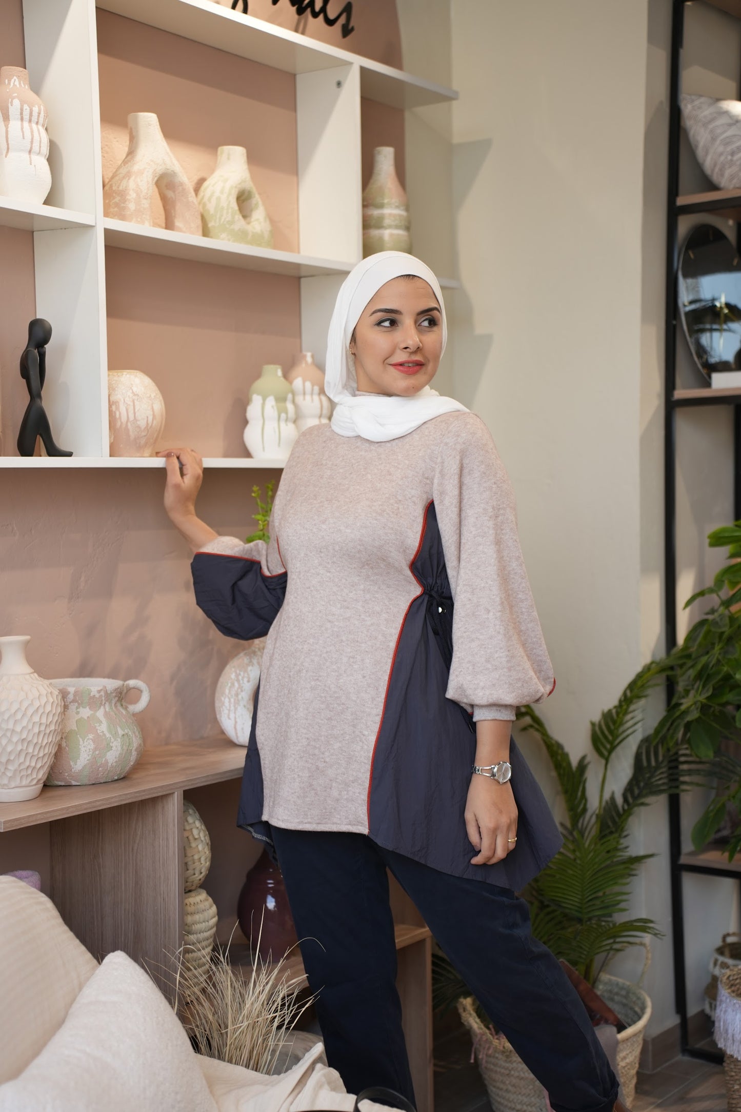 Beige sweatshirt