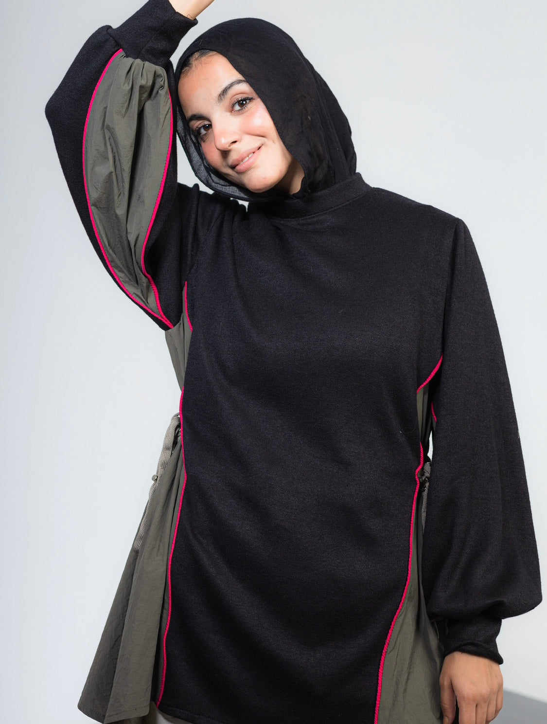 Black sweatshirt