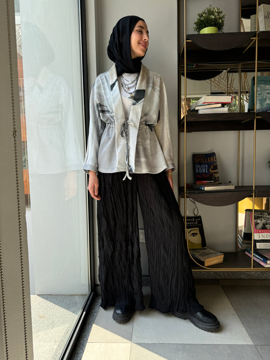 Pleated pants in Black