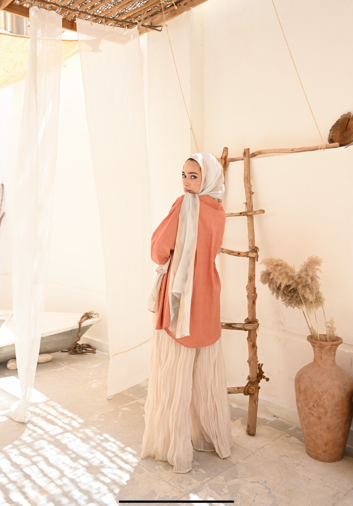 Pleated pants in Beige