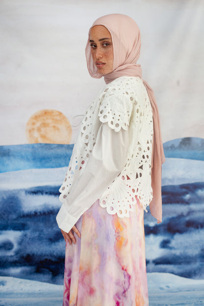 Mariposa Vest in White