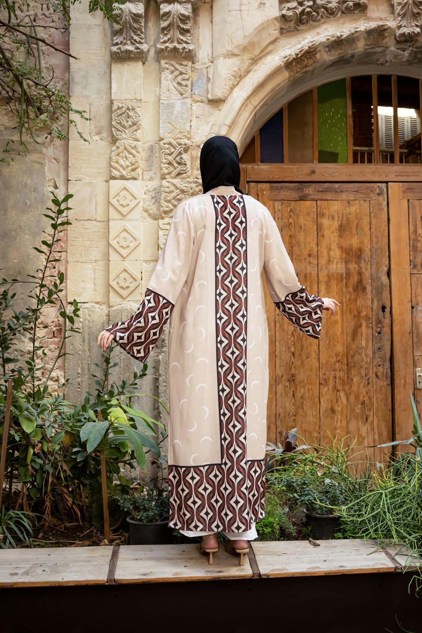 Qamr Kaftan