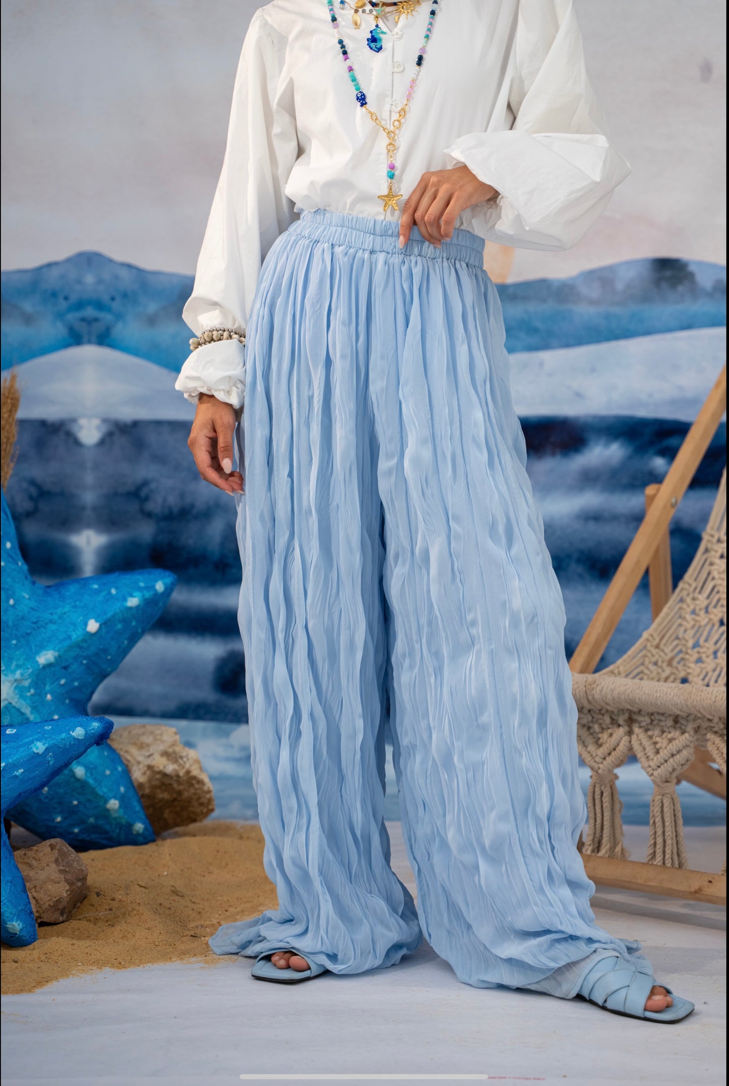 Pleated pants in Babyblue
