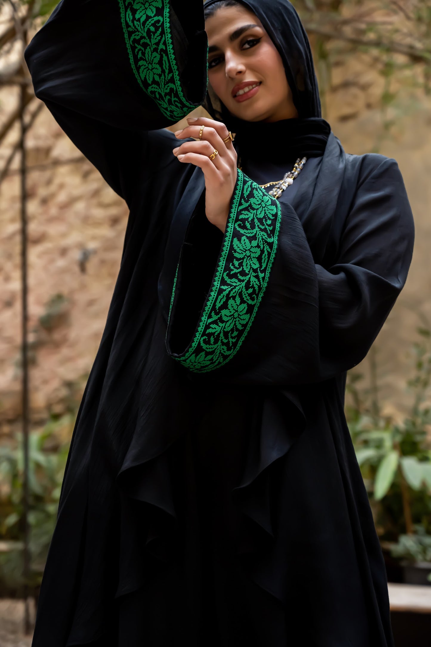 Tharaa Cardigan